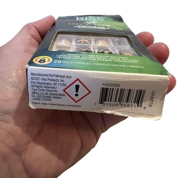 Kiss Limited Edition Halloween Glow in the Dark Press On Nails Black Orange New - Picture 7 of 7